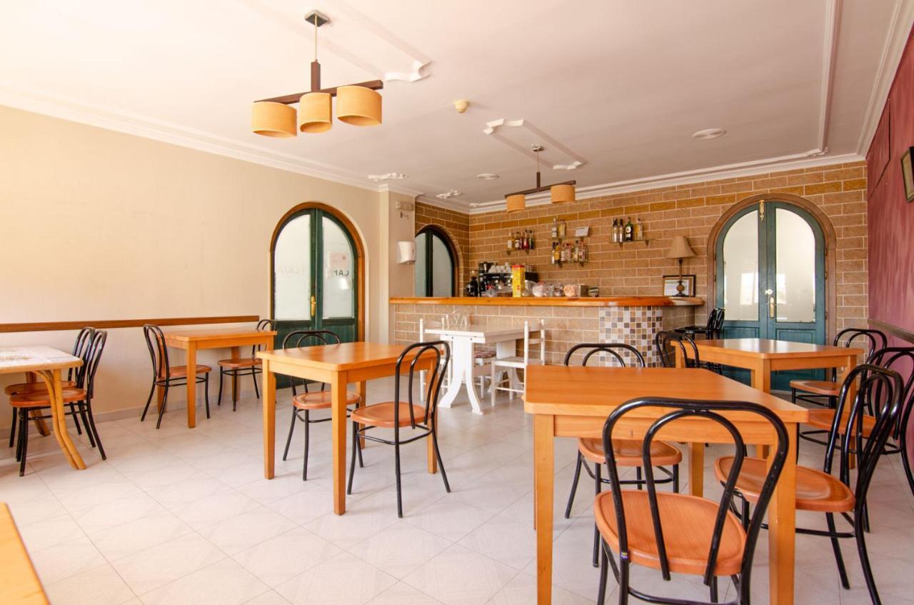 Hostal Manolo 가루차 외부 사진