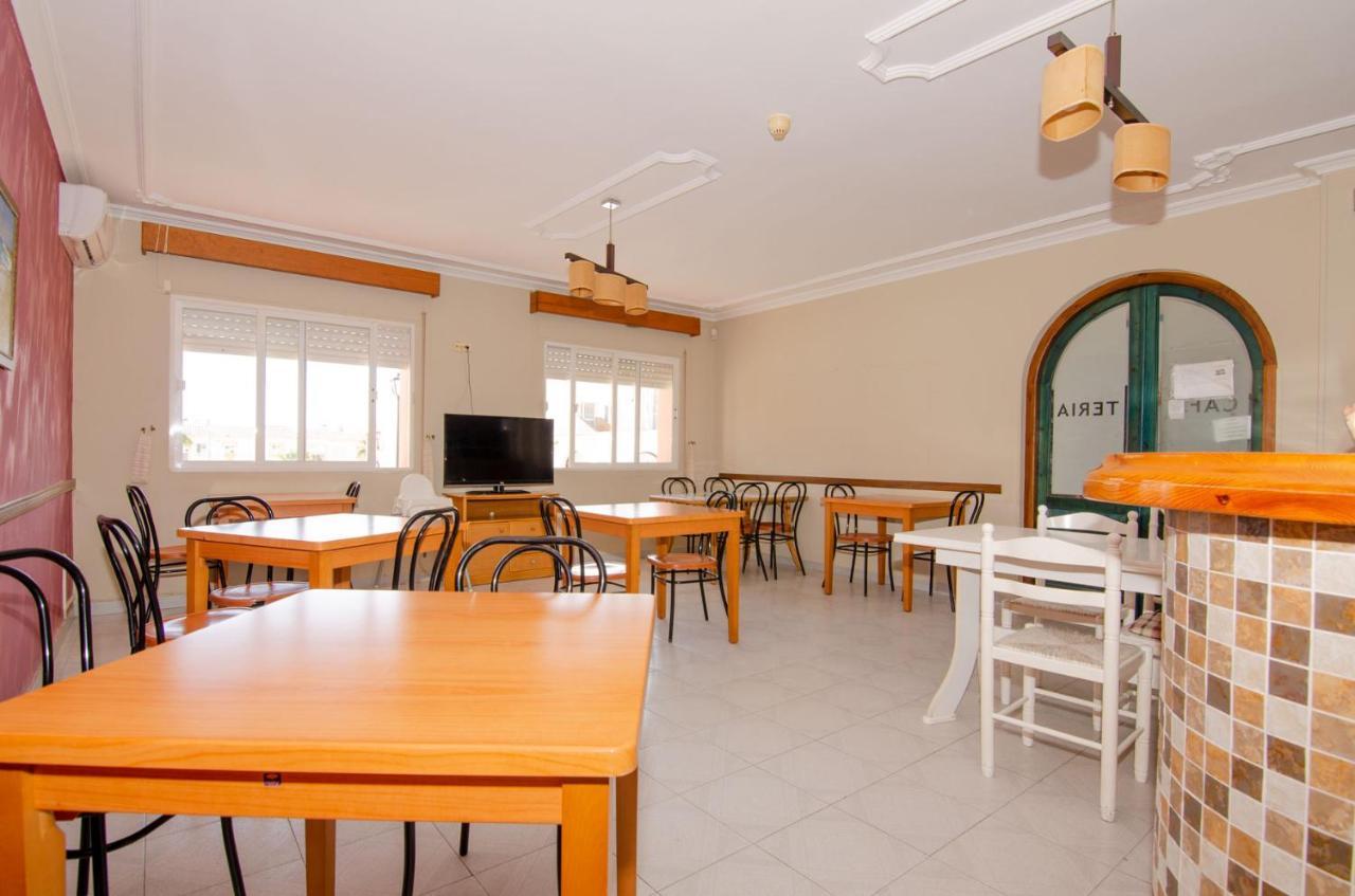 Hostal Manolo 가루차 외부 사진