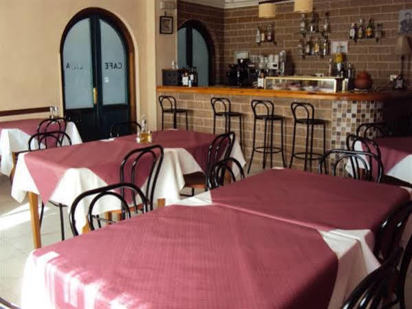 Hostal Manolo 가루차 외부 사진